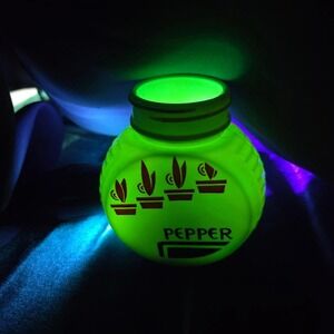 Fire King Vitrock White Red Flower Pots Pepper Shaker Range Shaker Glows